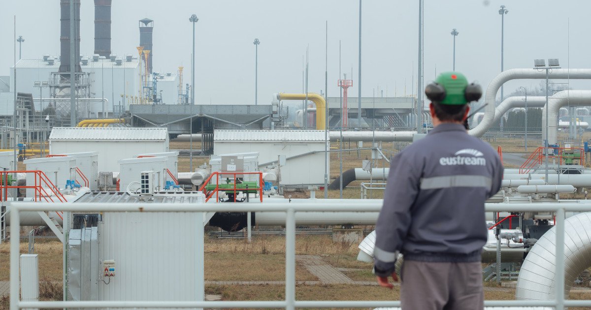 La UE planea prohibir totalmente las importaciones de gas ruso en 2027 ...