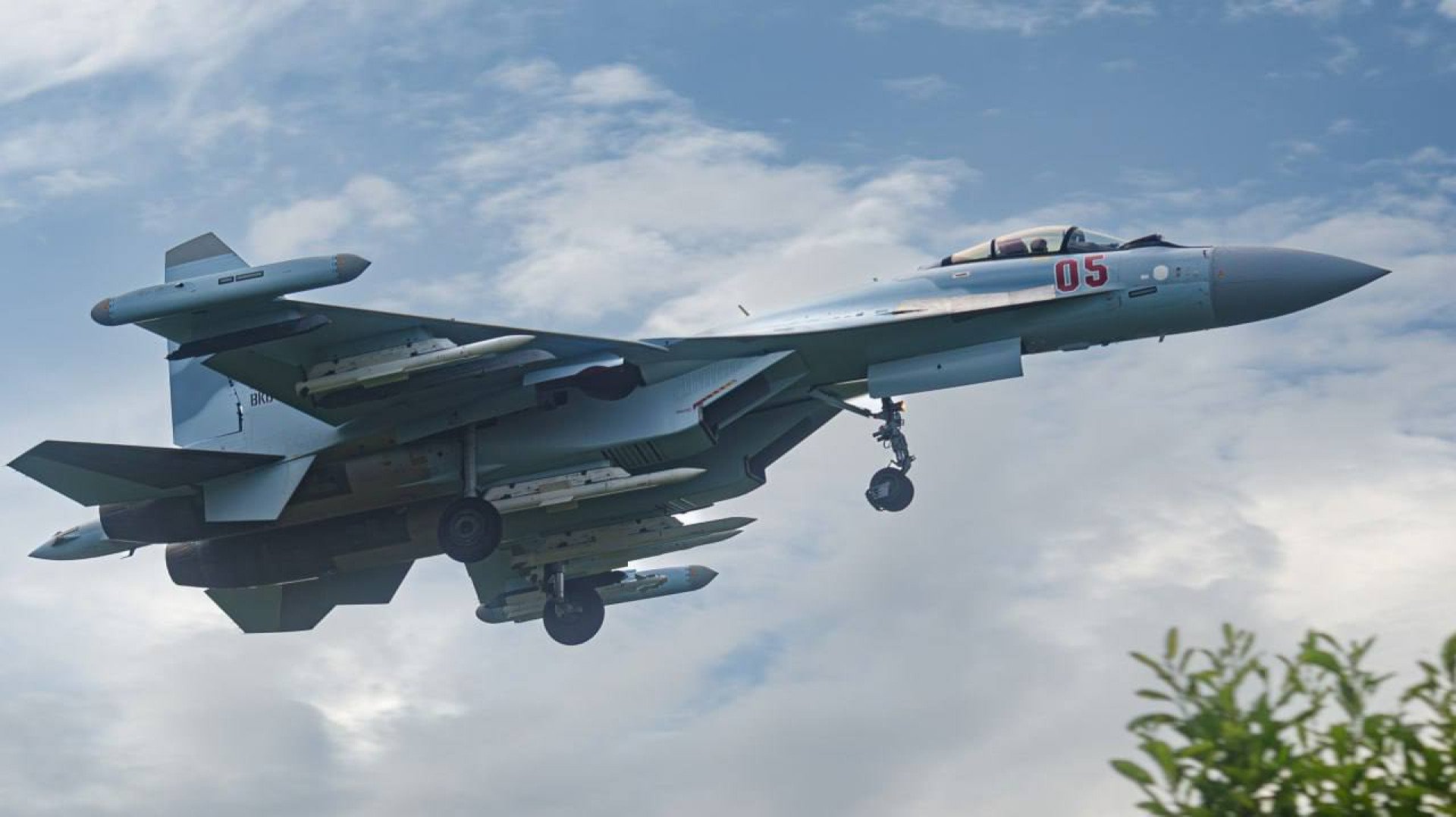 Su-57’s Secret Weapon? Russia’s K-77M Missile Now Active in Ukraine War