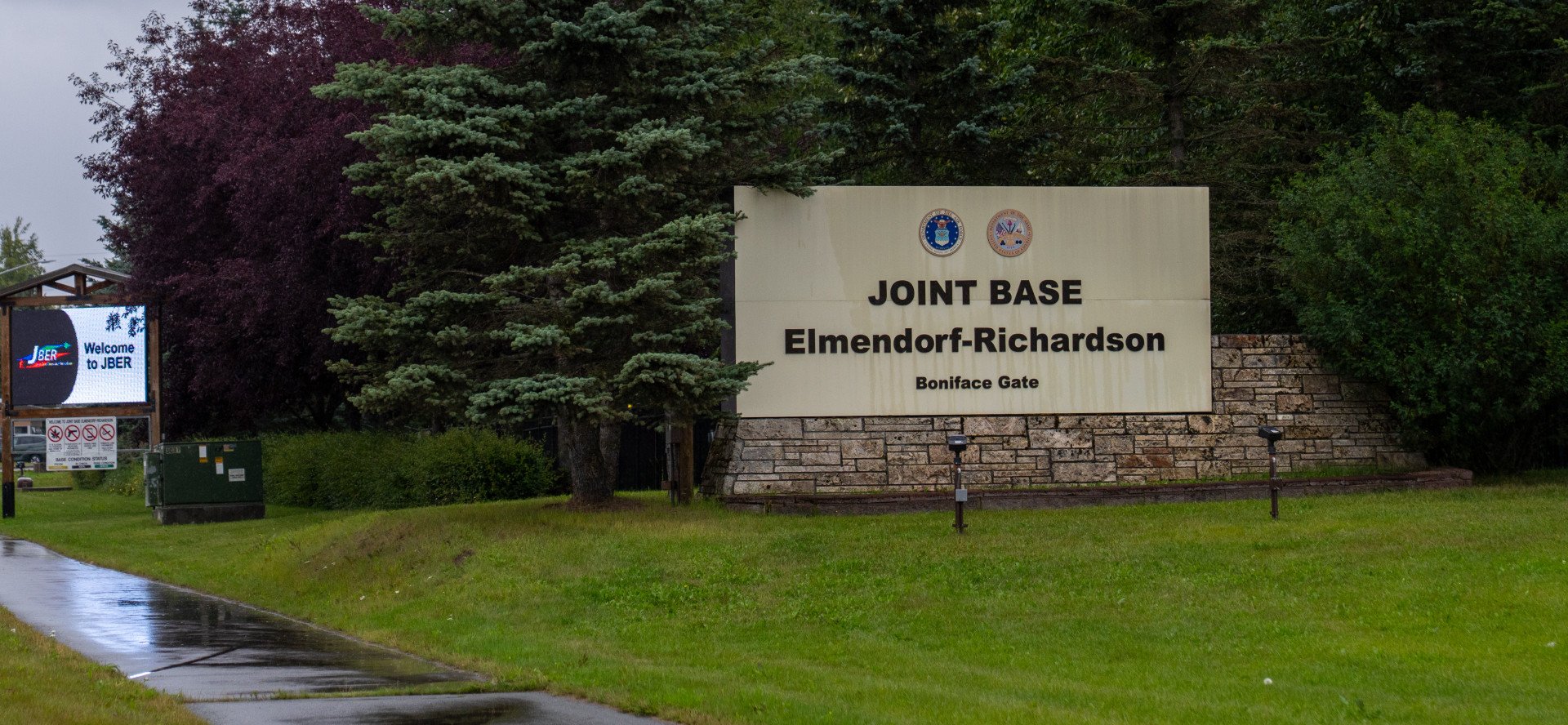 Trump-Putin Summit in Alaska: War, Nukes, and a Deal on the Line