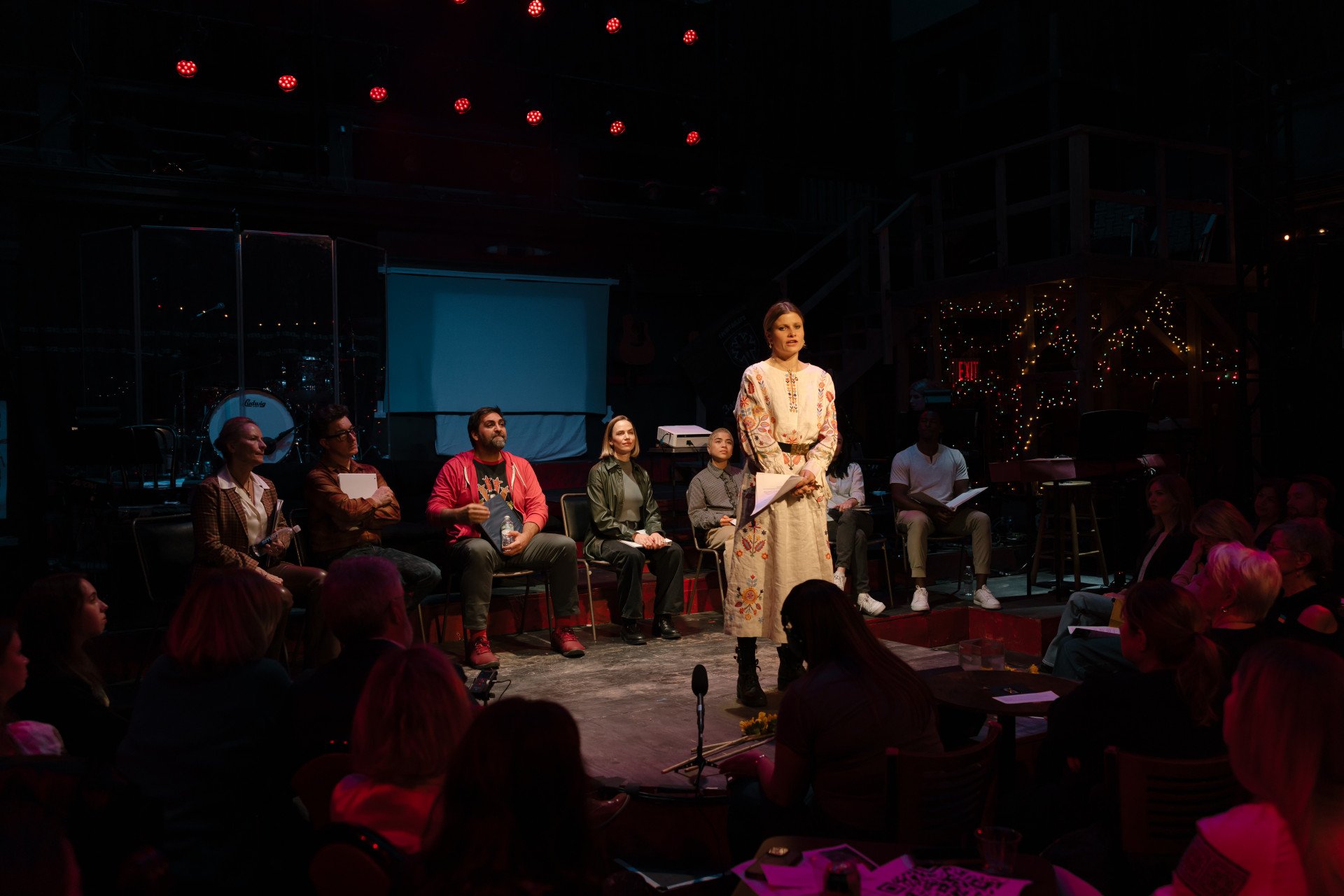 Daria Kolomiec with the “Diary of War” cast. Photo: Tania Nikolaienko Daria Kolomiec with the “Diary of War” cast. Photo: Tania Nikolaienko