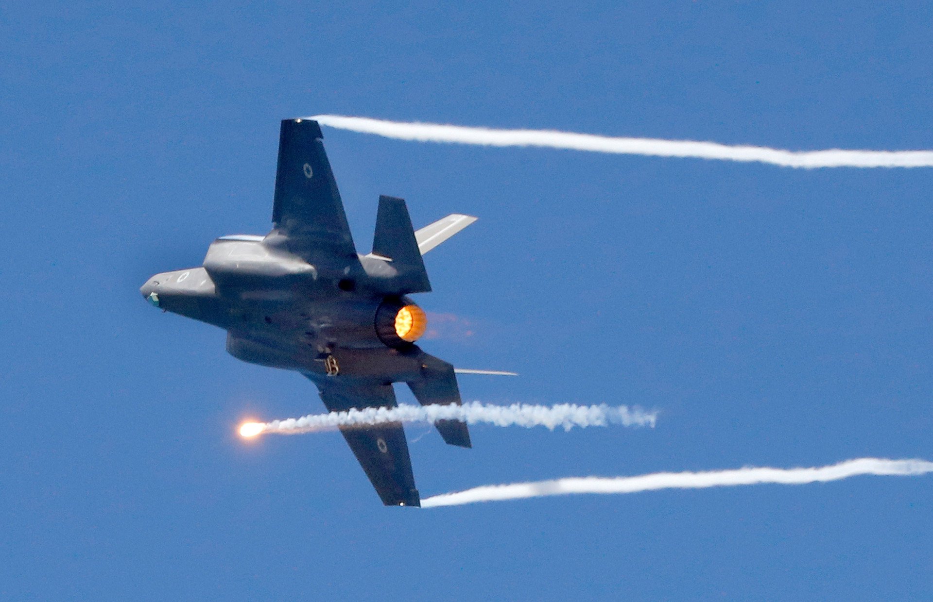 An Israeli F-35 fighter jet performs during an air show over the beach in the Mediterranean coastal city of Tel Aviv, on May 9, 2019. (Source: Getty Images) An Israeli F-35 fighter jet performs during an air show over the beach in the Mediterranean coastal city of Tel Aviv, on May 9, 2019. (Source: Getty Images)