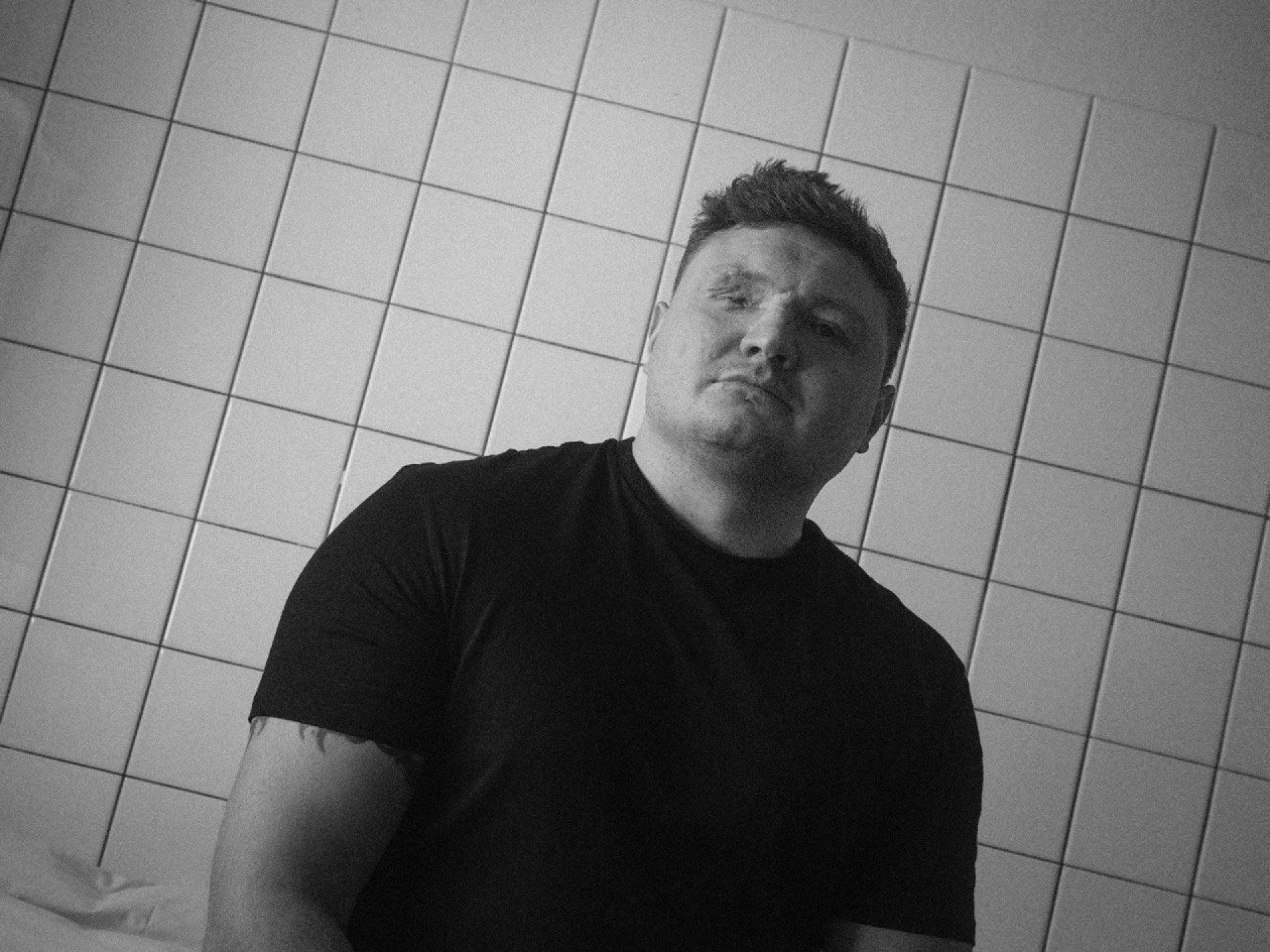 Él no puede ver, pero 180.000 personas lo observan: cegado en la guerra de Rusia, este soldado ucraniano se convirtió en un creador