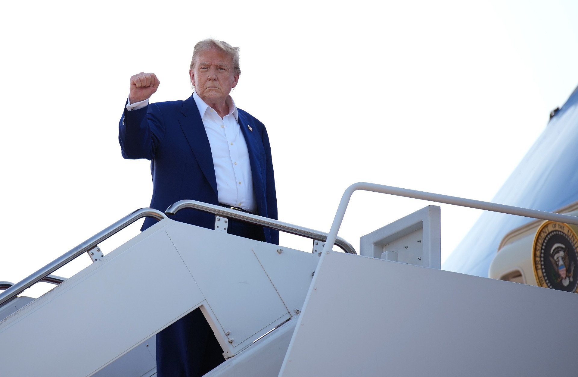 Trump dice que no habló de guerra con Zelenskyy y que planea hablar con Putin Trump dice que no habló de guerra con Zelenskyy y que planea hablar con Putin