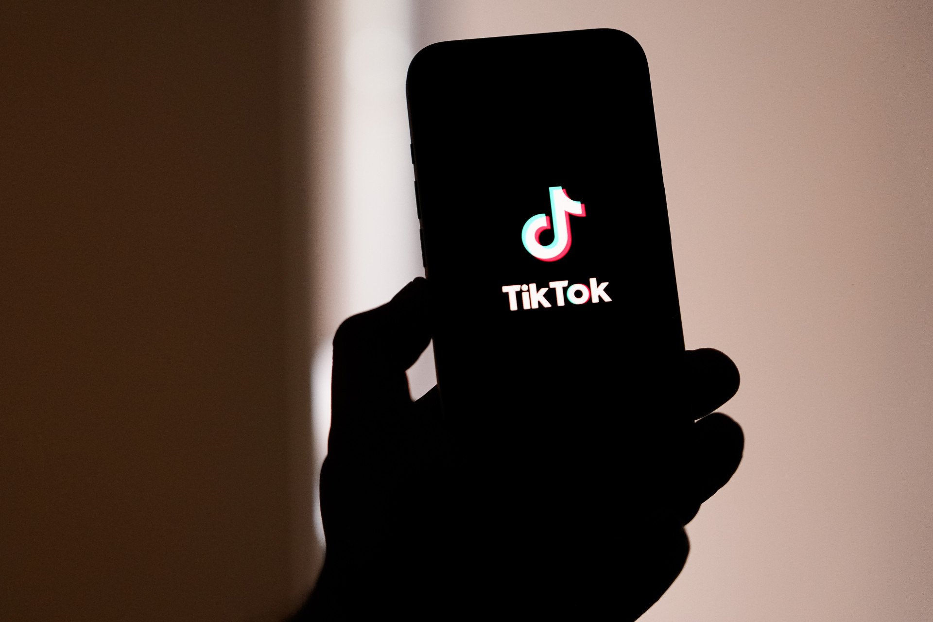 Getty Images How Russia Uses TikTok to Recruit Foreigners into Fighting in its War