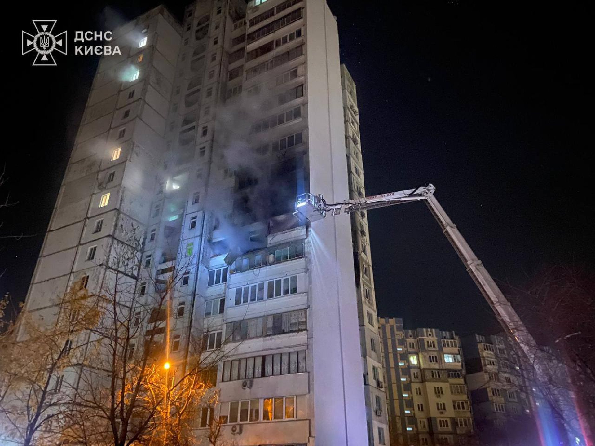 Aftermath of a Russian airstrike on a civilian house in Kyiv, Ukraine, on November 14, 2025. (Source: SES)