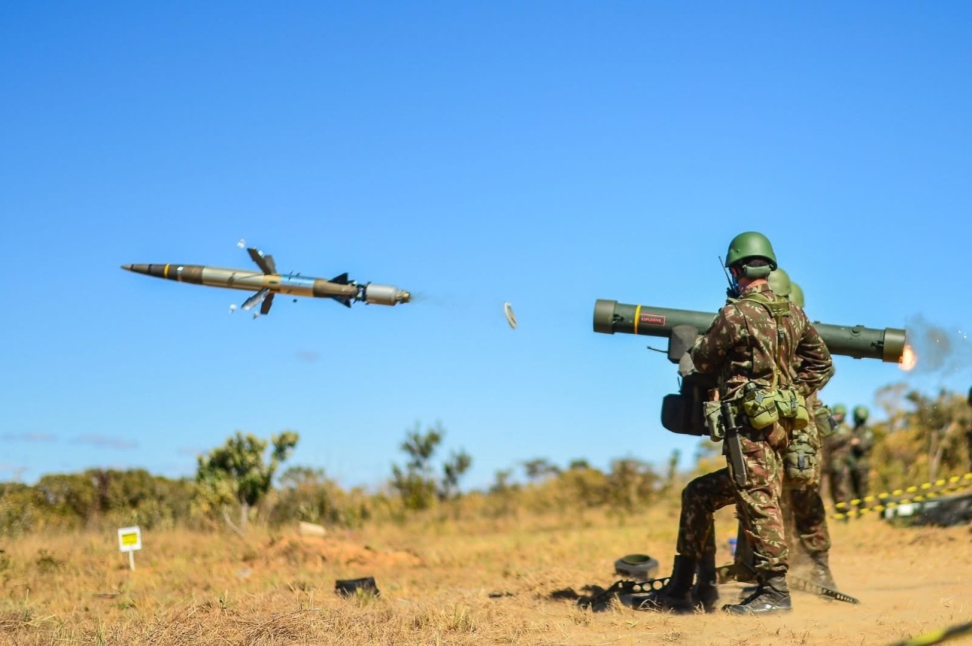 Swedish SAAB RBS 70 NG man-portable air defense system of the Brazilian army during the live-fire exercises. (Source: SA_Defensa/X) Swedish SAAB RBS 70 NG man-portable air defense system of the Brazilian army during the live-fire exercises. (Source: SA_Defensa/X)