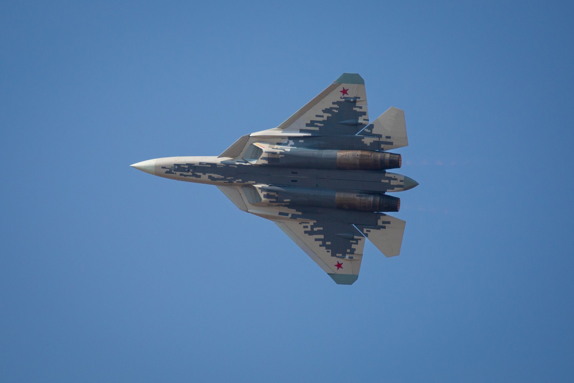 Russia Quietly Arms Su-57 With Naval Zircon-Class Missile—A Hypersonic Weapon Built to Evade Air Defenses