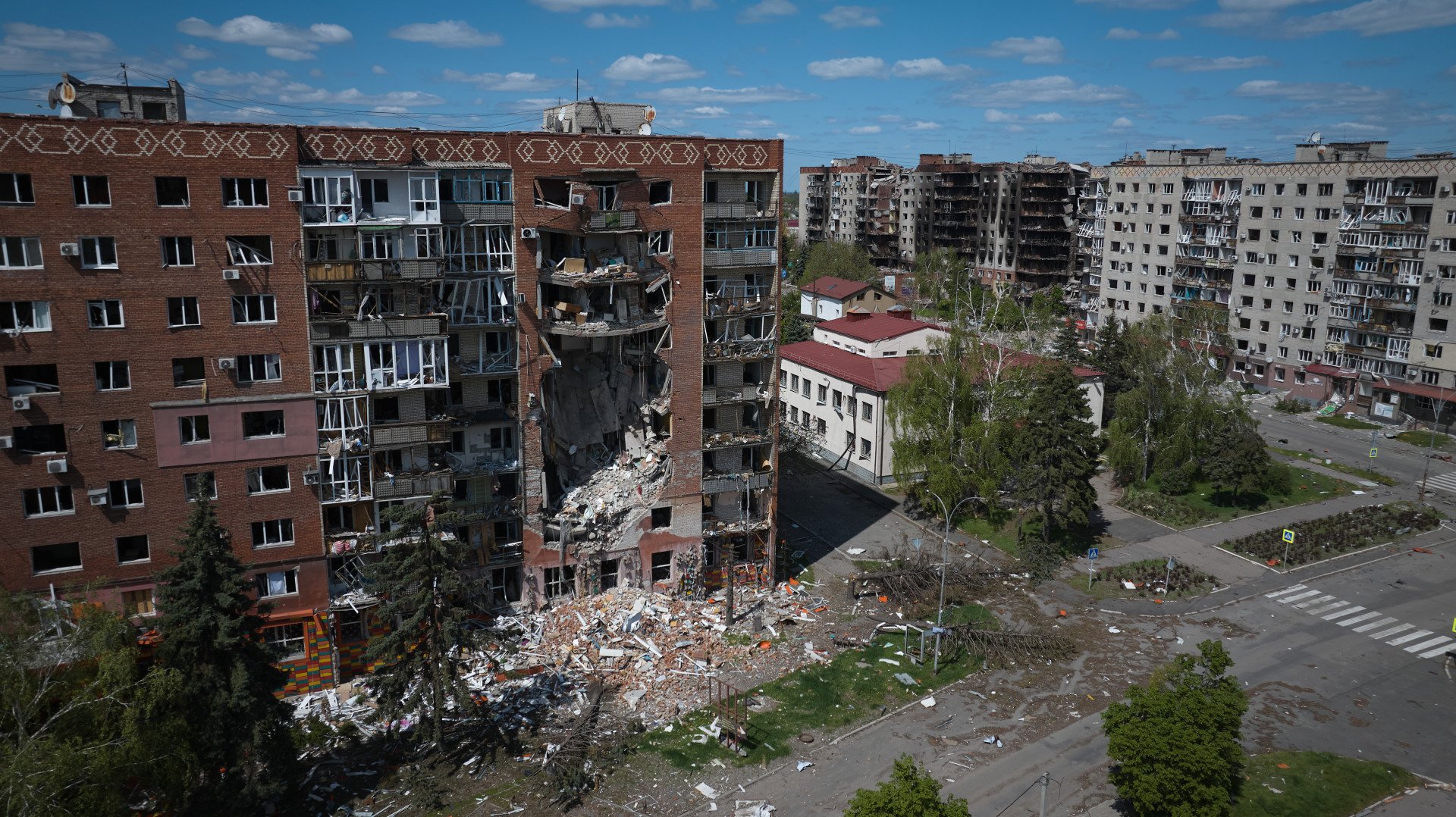 Destroyed civilian apartments in Pokrovsk (Source: Mykyta Shandyba UNITED24 Media) Destroyed civilian apartments in Pokrovsk (Source: Mykyta Shandyba UNITED24 Media)