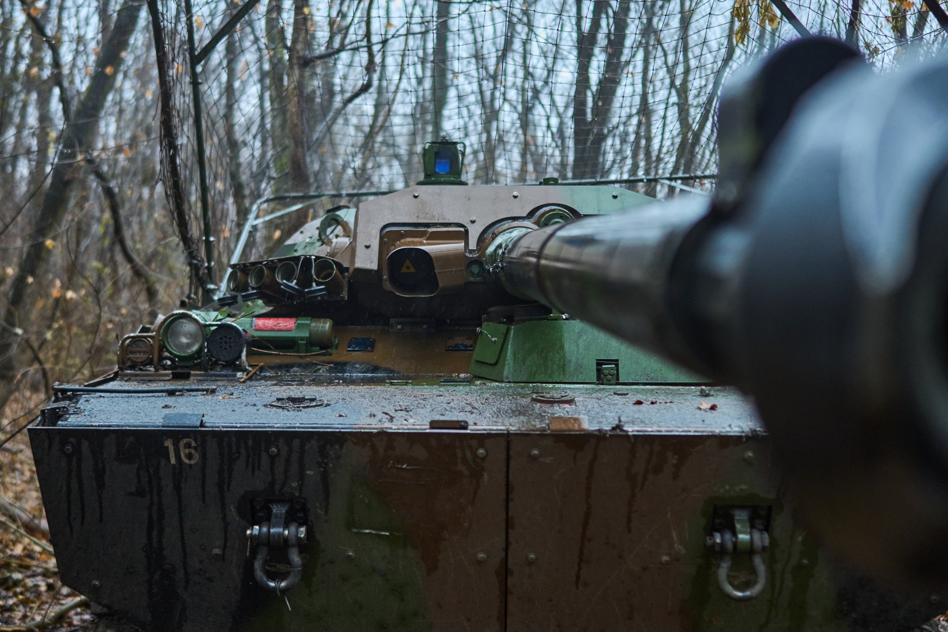 The AMX-10 artillery gun’s accuracy makes it a lethal weapon, when well protected. (Photo by Mykyta Shandyba/ United24) The AMX-10 artillery gun’s accuracy makes it a lethal weapon, when well protected. (Photo by Mykyta Shandyba/ United24)