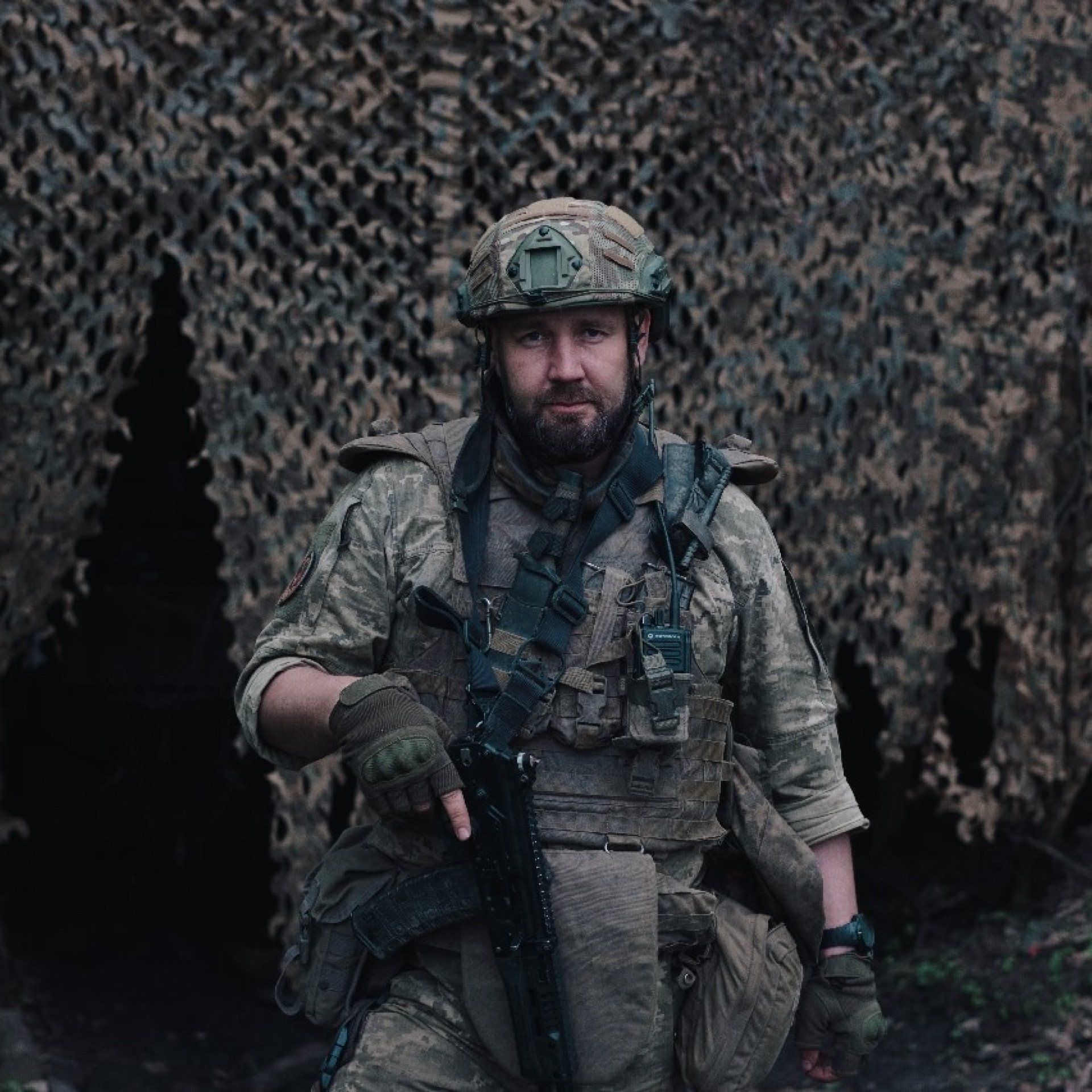 “I Acted on Reflex”: Ukrainian Soldier Saves Civilians After Russian Drone Attack on a Train