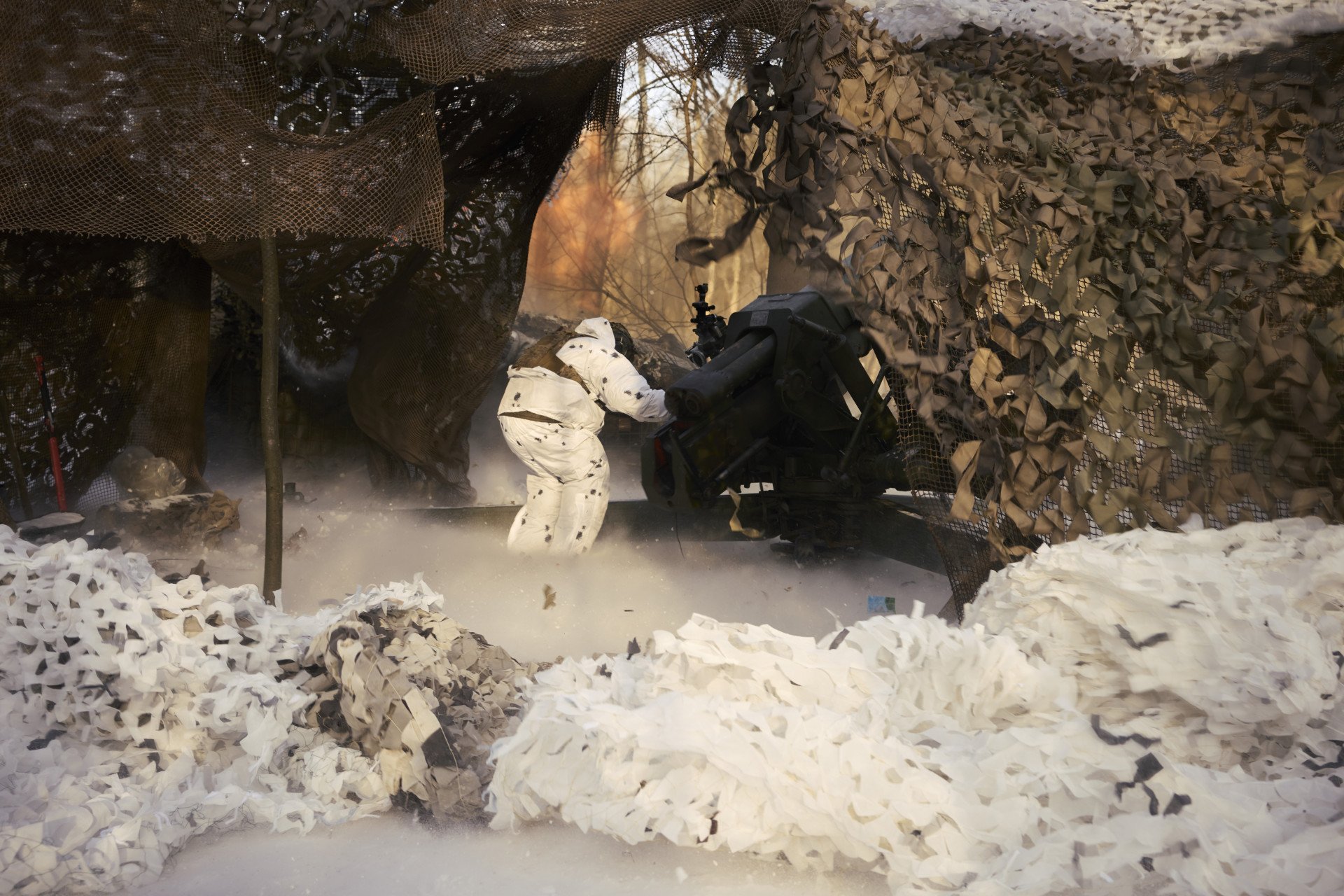 D-30 howitzer Ukraine front