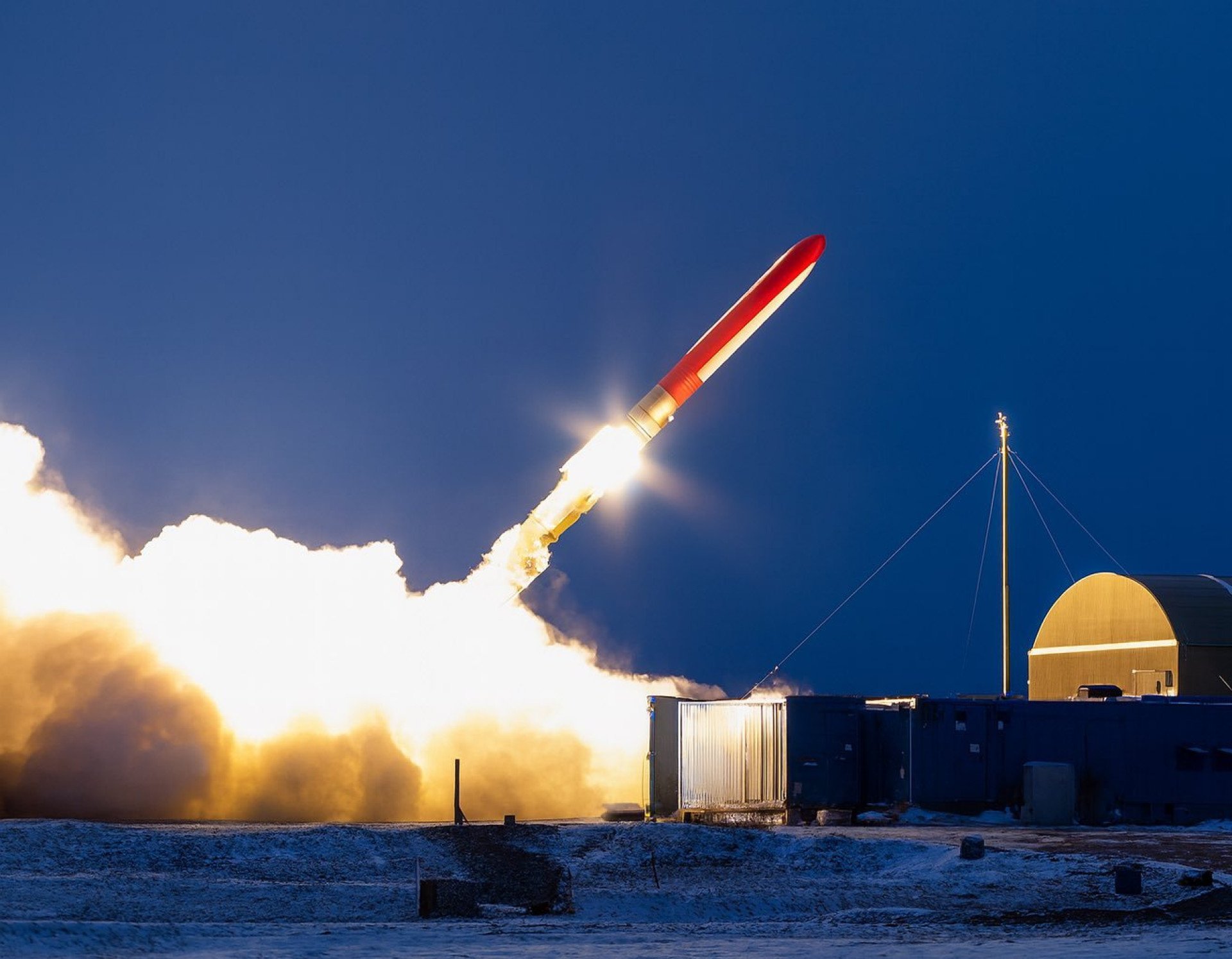 Lanzamiento de prueba del misil nuclear ruso Burevestnik. (Fuente: OsintUpdates/X) Lanzamiento de prueba del misil nuclear ruso Burevestnik. (Fuente: OsintUpdates/X)