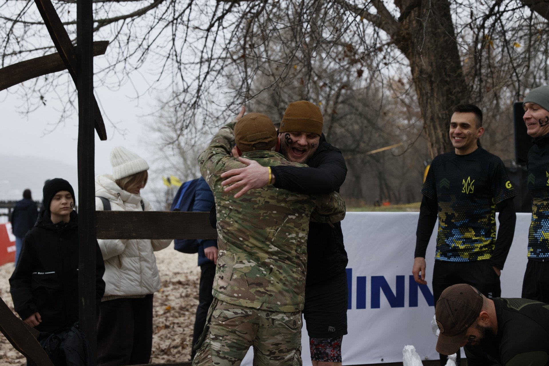 Wild Race in Kyiv Brings Together Soldiers, Athletes, and Civilians for Extreme Obstacle Challenge