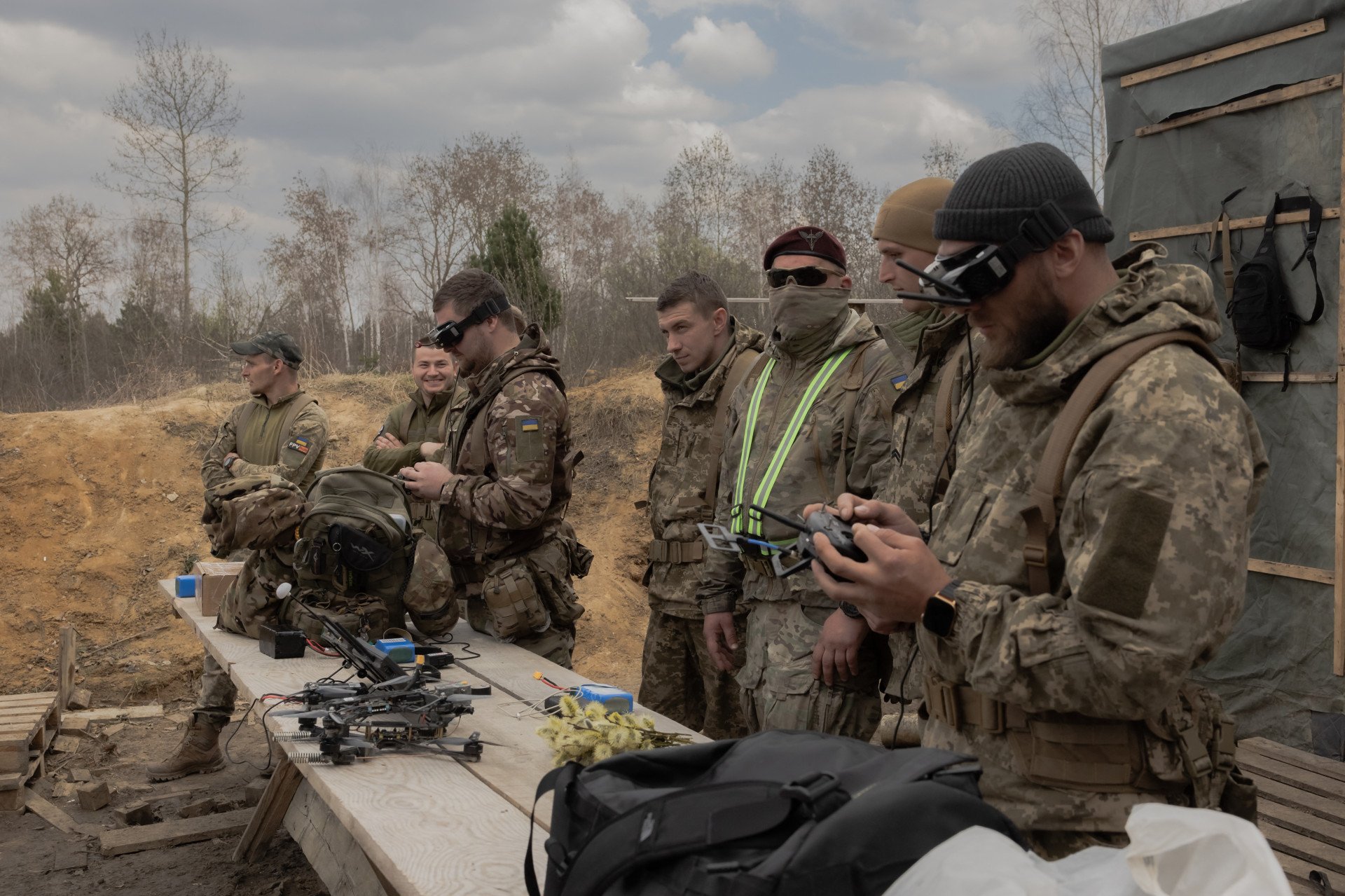 Ukrainian servicemen of the Air Assault Forces practice flying FPV drones in a training center, at an undisclosed location on March 27, 2026, amid the Russian invasion of Ukraine. (Photo by Roman Pilipey via Getty Images) Ukrainian servicemen of the Air Assault Forces practice flying FPV drones in a training center, at an undisclosed location on March 27, 2026, amid the Russian invasion of Ukraine. (Photo by Roman Pilipey via Getty Images)