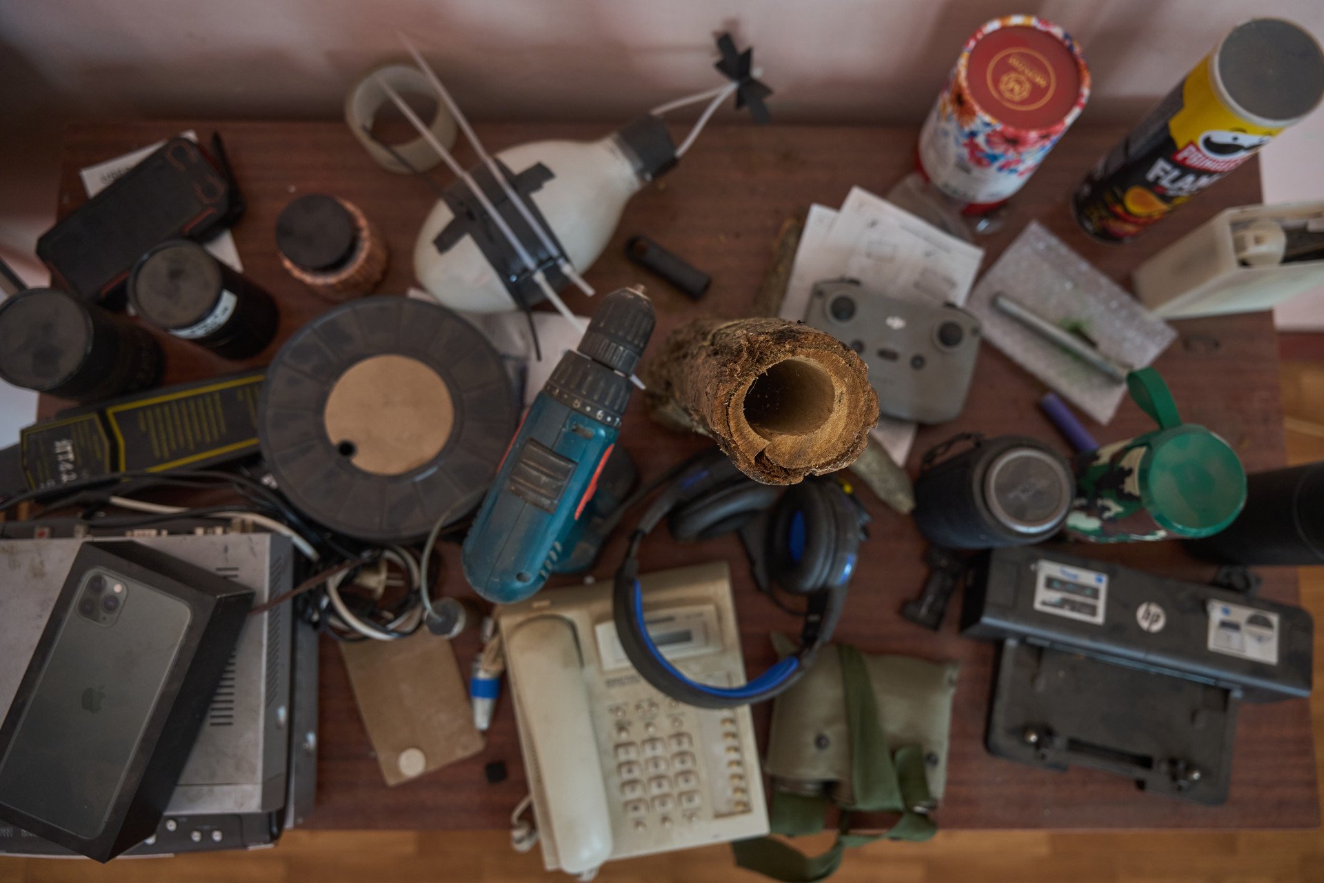 A table of household items that have been booby-trapped by Ivanych and his team. (Source: UNITED24 Media/ Mykyta Shandyba) A table of household items that have been booby-trapped by Ivanych and his team. (Source: UNITED24 Media/ Mykyta Shandyba)