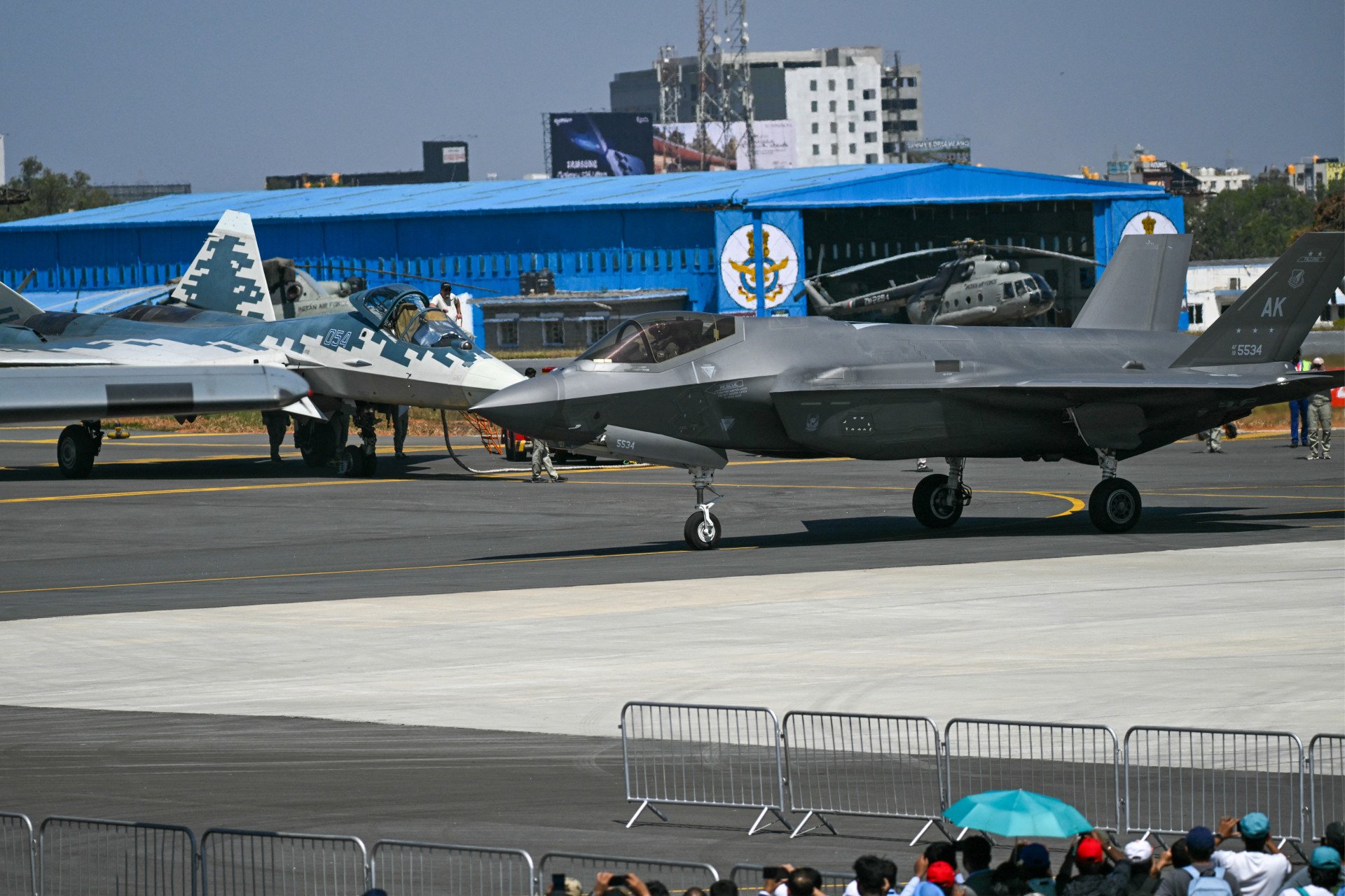 Russia Offers India Su-57 Fighter With Source Code in Cunning Bid to Outpace F-35 Offer Russia Offers India Su-57 Fighter With Source Code in Cunning Bid to Outpace F-35 Offer