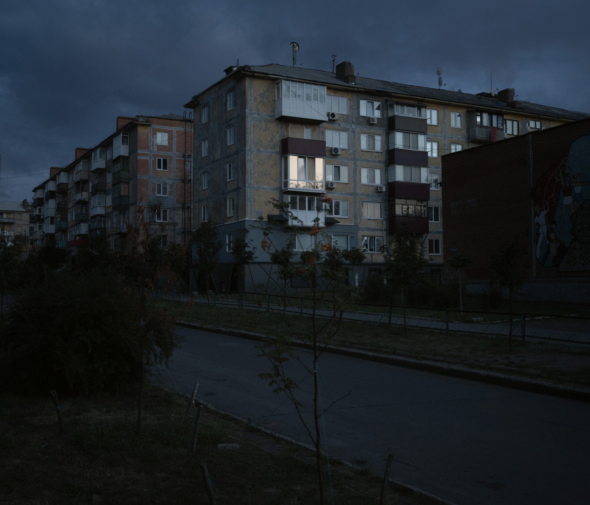 Dusk falls on Kramatorsk, Ukraine, September 2025. Photo by Joshua Olley/UNITED24 Media.