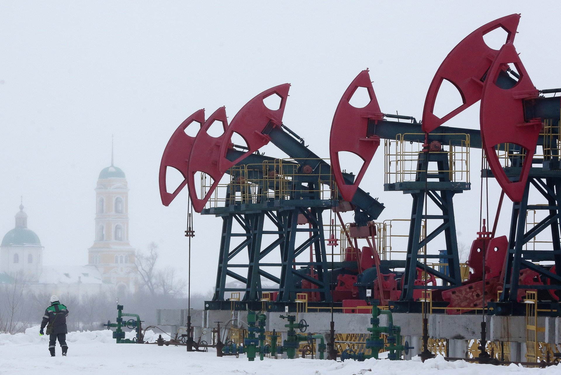 Are Sanctions Working? Russia’s Oil Revenue Collapse Says It All Are Sanctions Working? Russia’s Oil Revenue Collapse Says It All