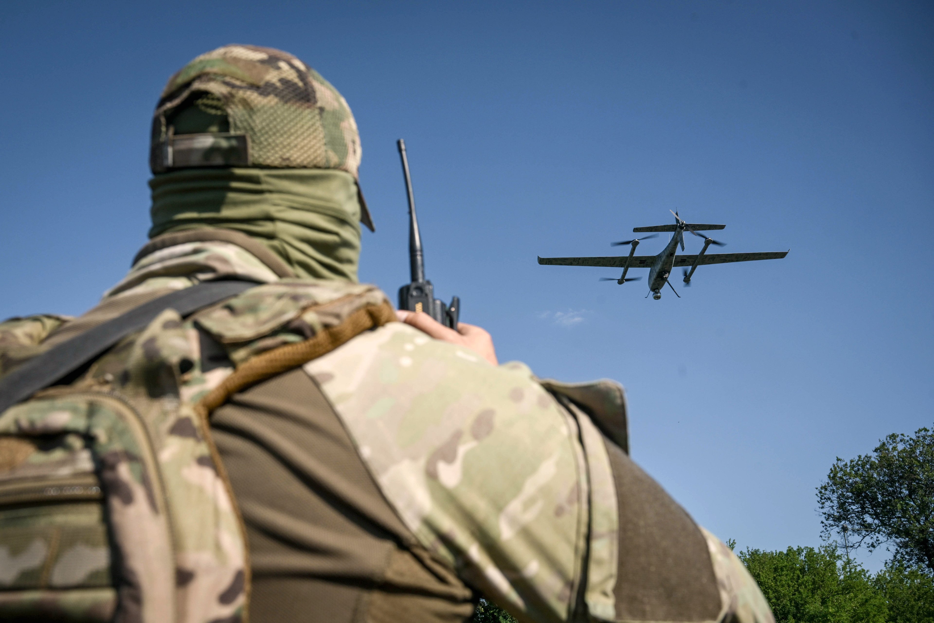 Ukraine Deploys AI Drone Swarms in Combat for the First Time — UNITED24 ...