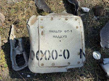 Purported fragments of a Russian 9M729 missile lie on the ground in Khmelnytskyi region, Ukraine, in an image dated September 10, 2025. (Source: Ukrainian law enforcement) 9M729