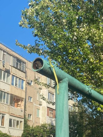 A tied yellow ribbon by the Yellow Ribbon activists from the temporarily occupied city of Henichesk, the Kherson region. (Source: Yellow Ribbon/Telegram) A tied yellow ribbon by the Yellow Ribbon activists from the temporarily occupied city of Henichesk, the Kherson region. (Source: Yellow Ribbon/Telegram)