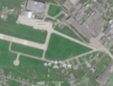 Satellite image showing Tu-142 aircraft and other airframes at the Taganrog Aviation Plant airfield on April 17, 2026. (Source: Copernicus/Militarnyi)