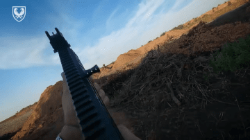 A soldier of the Support Forces of the Armed Forces of Ukraine shoots a Russian FPV drone with a shotgun on the site of the construction of the new Ukrainian fortification line (Source: Support Forces of the Armed Forces of Ukraine) A soldier of the Support Forces of the Armed Forces of Ukraine shoots a Russian FPV drone with a shotgun on the site of the construction of the new Ukrainian fortification line (Source: Support Forces of the Armed Forces of Ukraine)