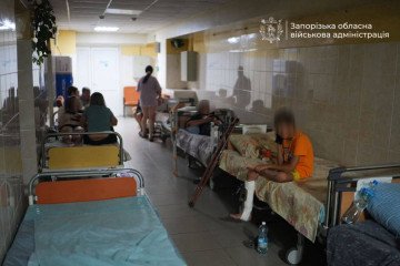 Children and medical staff shelter inside the Zaporizhzhia Regional Children’s Clinical Hospital during a Russian attack. Authorities reported no injuries because everyone had reached the shelter before the strike. (Source: Zaporizhzhia Regional Military Administration) Children and medical staff shelter inside the Zaporizhzhia Regional Children’s Clinical Hospital during a Russian attack. Authorities reported no injuries because everyone had reached the shelter before the strike. (Source: Zaporizhzhia Regional Military Administration)
