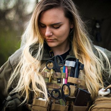 Before the Russian full-scale invasion, Iryna Tsybukh worked at the Ukrainian Suspilne public broadcaster. She also implemented educational projects in villages in the Donetsk and Luhansk regions. Photo: Facebook/ Hospitallers Paramedics