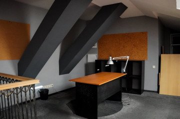 An attic-level workspace inside Artemy Lebedev’s former Kyiv apartment. (Source: State Property Fund of Ukraine)