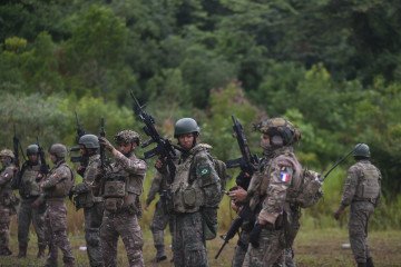 The Brazilian Navy and the French Navy conduct military drill between the cities of Rio de Janeiro and Mangaratiba, Brazil on April 28, 2026. Illustrative photo. (Source: Getty Images)