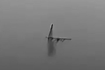 Ukrainian FP-1/FP-2 long-range strike drone launches an unguided aircraft rocket during combat operations. (Source: Defense Express)