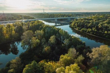 Ukraine Rebuilds 628-Meter Bridge Destroyed by Russian Airstrikes Using Last Batch of Azovstal Steel