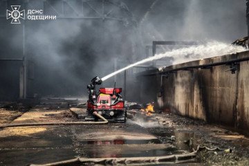 Russian Missiles Hit Odesa, Injuring Woman and Damaging Over 30 Buildings