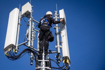 Russian Authorities in Occupied Crimea Warn of Indefinite Mobile Internet Shutdown Amid Security Fears