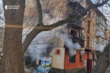 Un dron ruso alcanza un edificio residencial en la región de Zhytomyr y causa un muerto y cinco heridos
