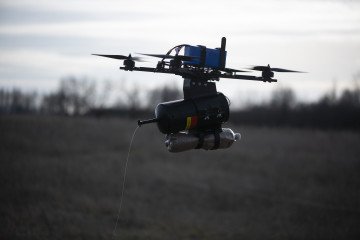 Ucrania inicia la producción en serie de un dron de fibra óptica de 30 kilómetros de longitud