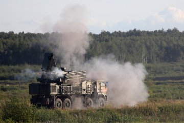 Sistema antiaéreo Pantsir S1 en la exposición del Foro Técnico-Militar Internacional ARMY 2018 en el aeródromo de Kubinka, Rusia, el 21 de agosto de 2018. (Fuente: Getty Images)