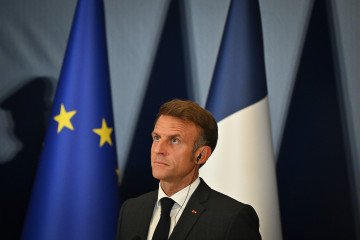 Macron Calls for Europe to Rethink Relations With Russia Macron Calls for Europe to Rethink Relations With Russia