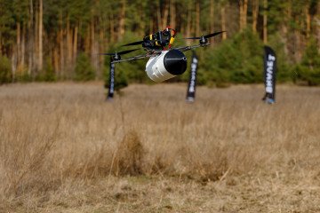 Ukraine Tests Long-Range Fiber-Optic FPV Drones With 20 km Reach