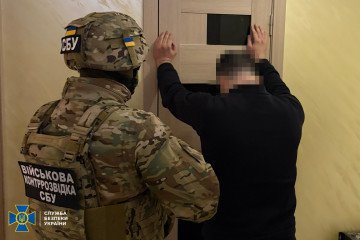 SBU operatives detain an individual involved in espionage activities during a special operation. (Source: Security Service of Ukraine)