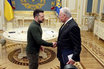 Kellogg Calls Zelenskyy “Courageous Leader” After Meeting on Security and Investment