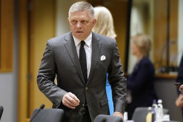 Slovakia May Block EU Sanctions Unless Allowed Russian Gas Deal Until 2034, Says PM Fico