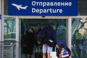 Russia Starts Issuing Draft Notices at Airports to New Citizens and Returning Expats