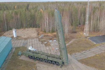 A “Yars” missile system with an intercontinental ballistic missile during training exercises, October 2024. (Source: Russian media)