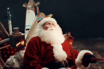 Santa Claus Shot Down by Russian Air Defense in Bizarre Propaganda Video