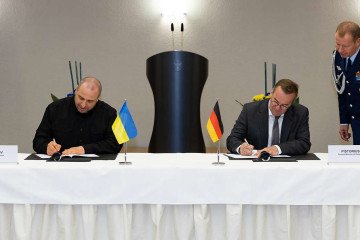 Germany and Ukraine Sign €2.2 Billion Defense Deal for Long-Range Weapons Production
