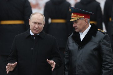 Rusia culpa a la Constitución ucraniana de obstaculizar los esfuerzos de paz, alegando la prohibición de concesiones territoriales