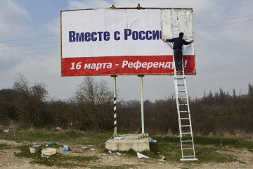 White House Confirms One-Year Extension of Russia Sanctions White House Confirms One-Year Extension of Russia Sanctions