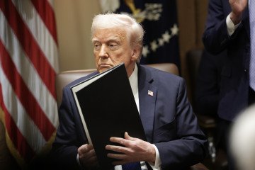 Por qué Trump se «cabreó» por las críticas de Putin a Zelenskyy y prometió imponer aranceles al petróleo ruso